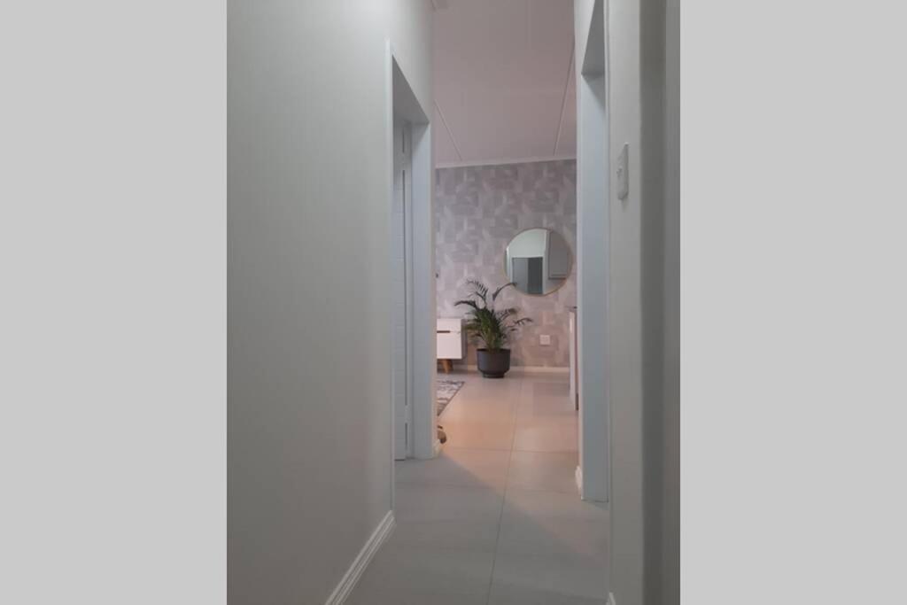 Mikeys Place On New: 2Bed2Bath No.1 With Free Wifinetflix Midrand Εξωτερικό φωτογραφία