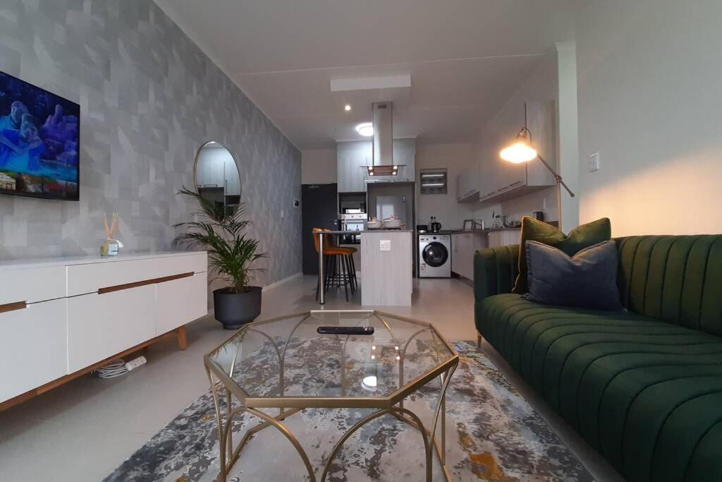 Mikeys Place On New: 2Bed2Bath No.1 With Free Wifinetflix Midrand Εξωτερικό φωτογραφία